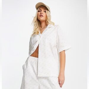 Nike Off-White Sportswear Everyday Modern Shirt Size XS‎ MSRP $78